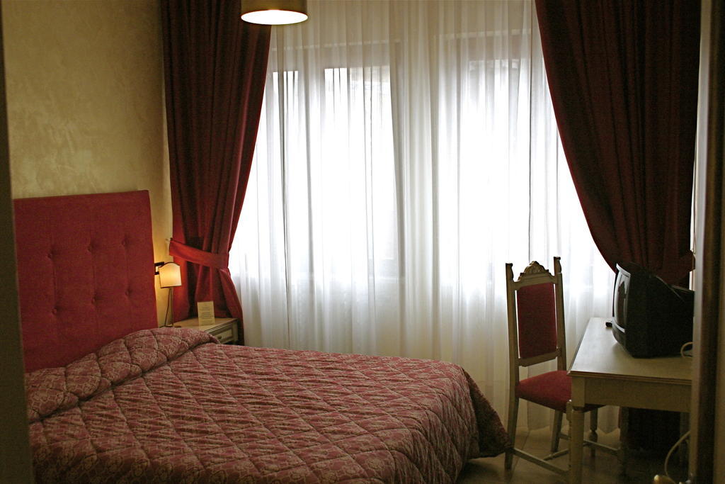 Hotel Fiordigigli LʼAquila Eksteriør bilde